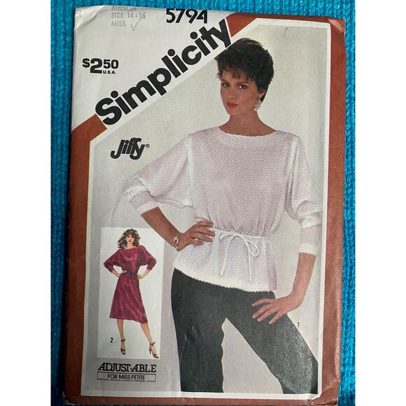 Simplicity sewing pattern  5794 dress dolman sleeve knit - Picture 1 of 5